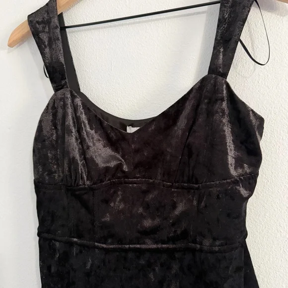 Lush - Black Velvet Babydoll Dress - Picture 4 of 10